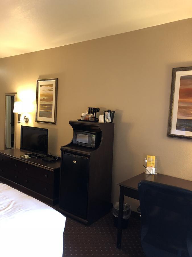 Americas Best Value Inn - Gun Barrel City Bagian luar foto